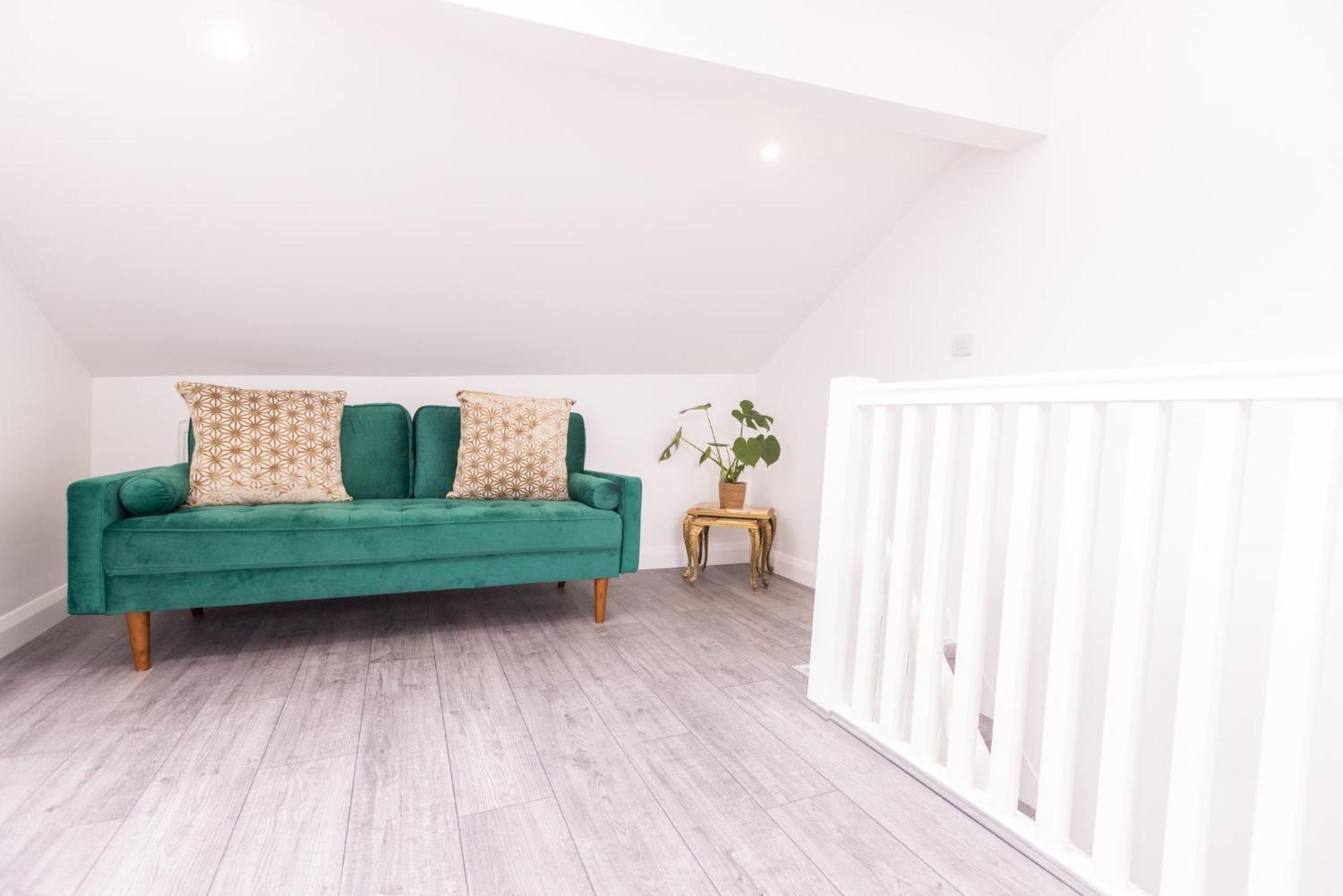 Haven - Stylish, Cosy, Canal Side, Pet Friendly Holiday home Hebden Bridge