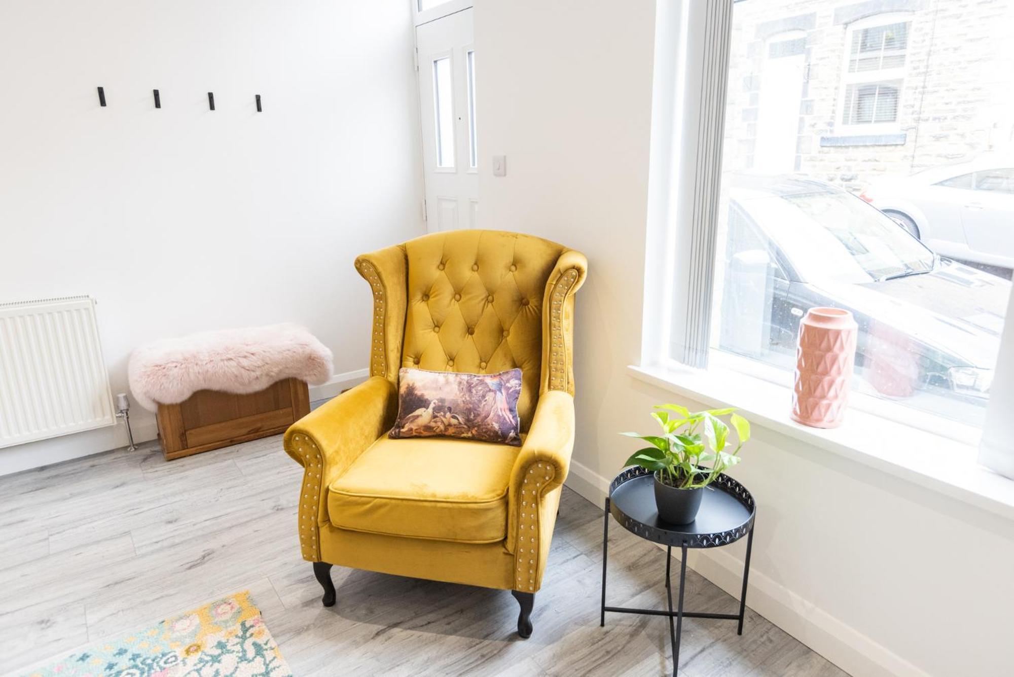 Holiday home Haven - Stylish, Cosy, Canal Side, Pet Friendly