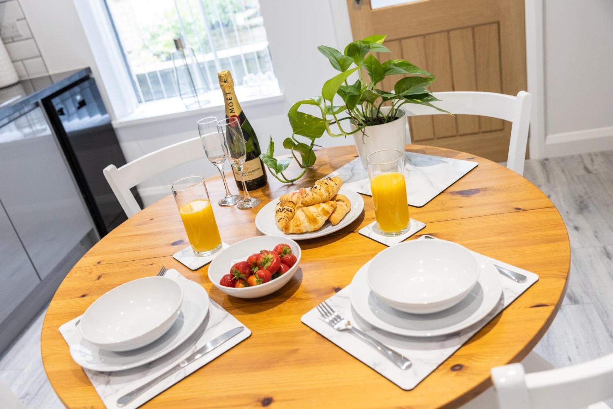 Haven - Stylish, Cosy, Canal Side, Pet Friendly * Hebden Bridge